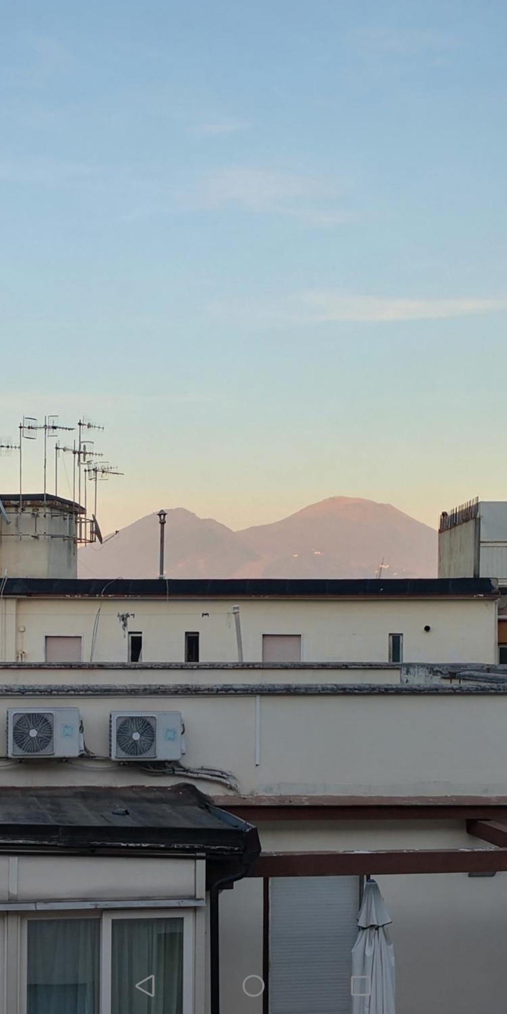 Heart Napoli Apartment Екстериор снимка